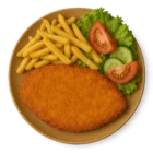 Knuspriges Pouletschnitzel serviert mit Pommes frites und frischem Salat